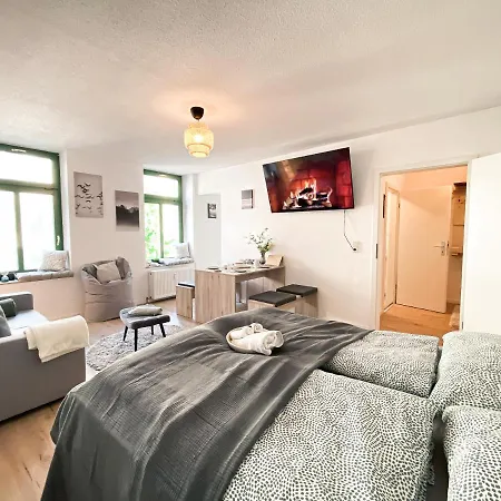 Zentrales Mit Tv, Kueche Und Mikrowelle 公寓 *