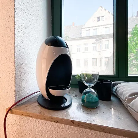 Zentrales Mit Tv, Kueche Und Mikrowelle