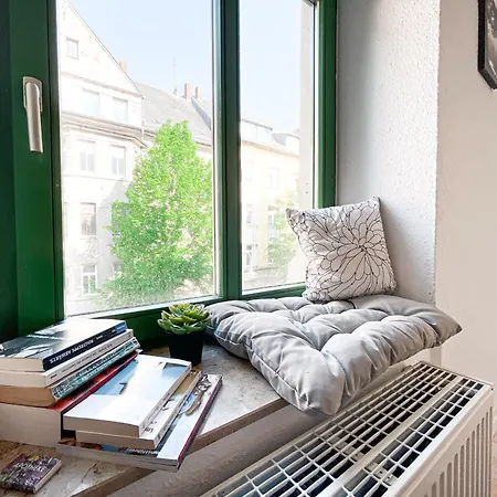 公寓 Zentrales Mit Tv, Kueche Und Mikrowelle 开姆尼茨